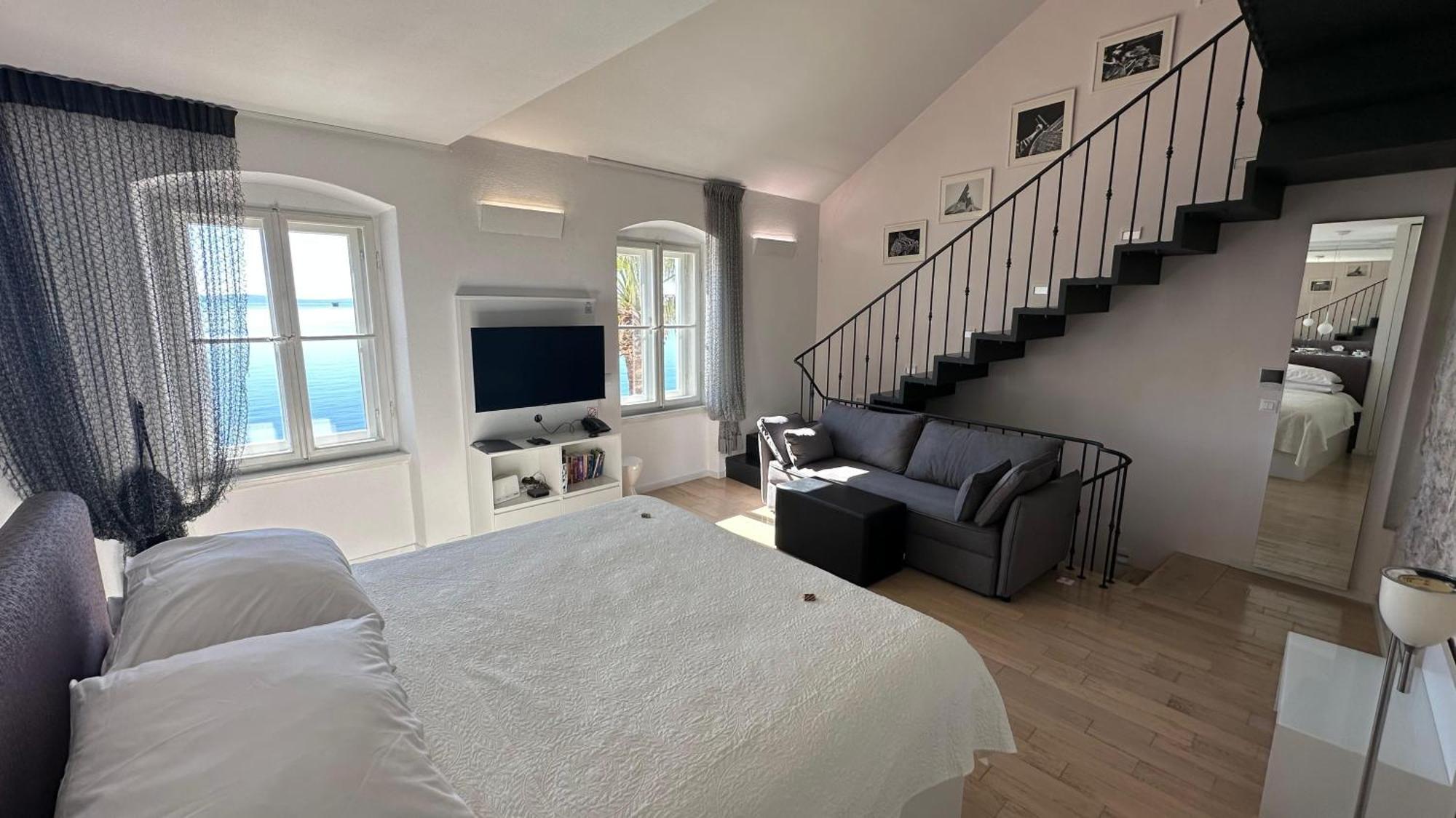 Riva Luxury Suites Сплит Экстерьер фото