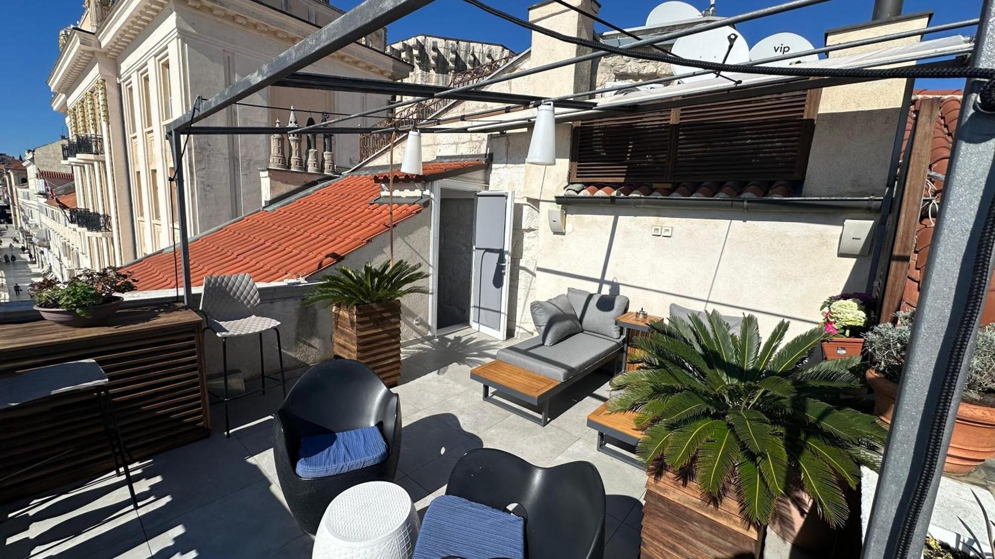 Riva Luxury Suites Сплит Экстерьер фото