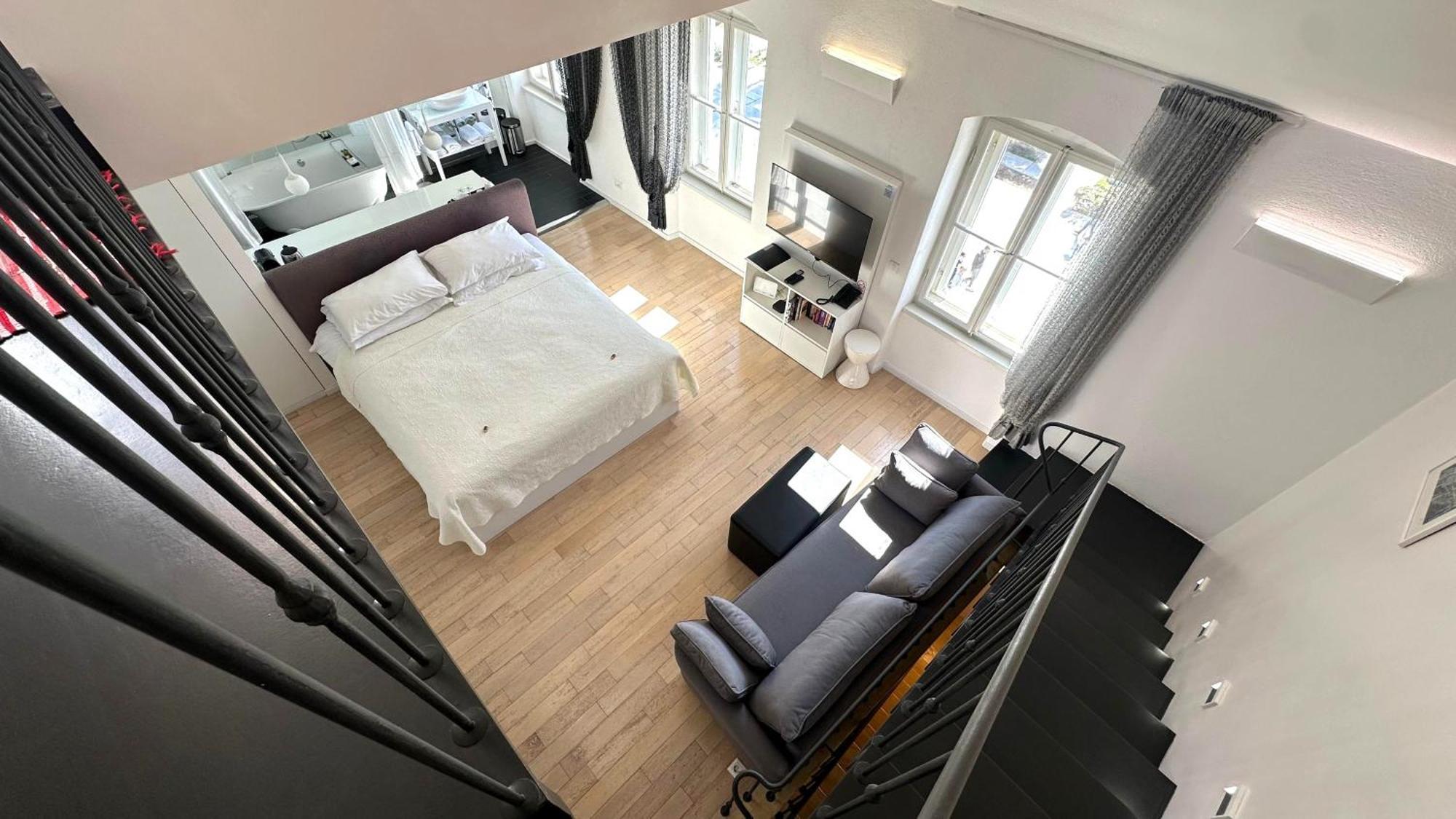 Riva Luxury Suites Сплит Экстерьер фото
